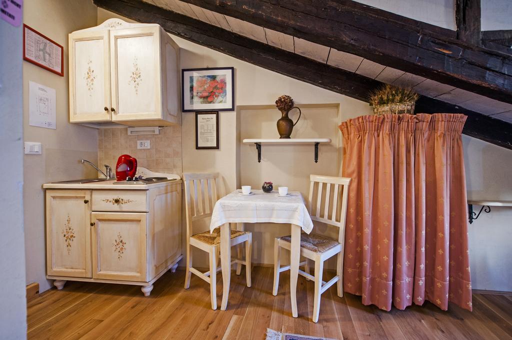Residence Marco Polo Centro Storico 로비니 외부 사진