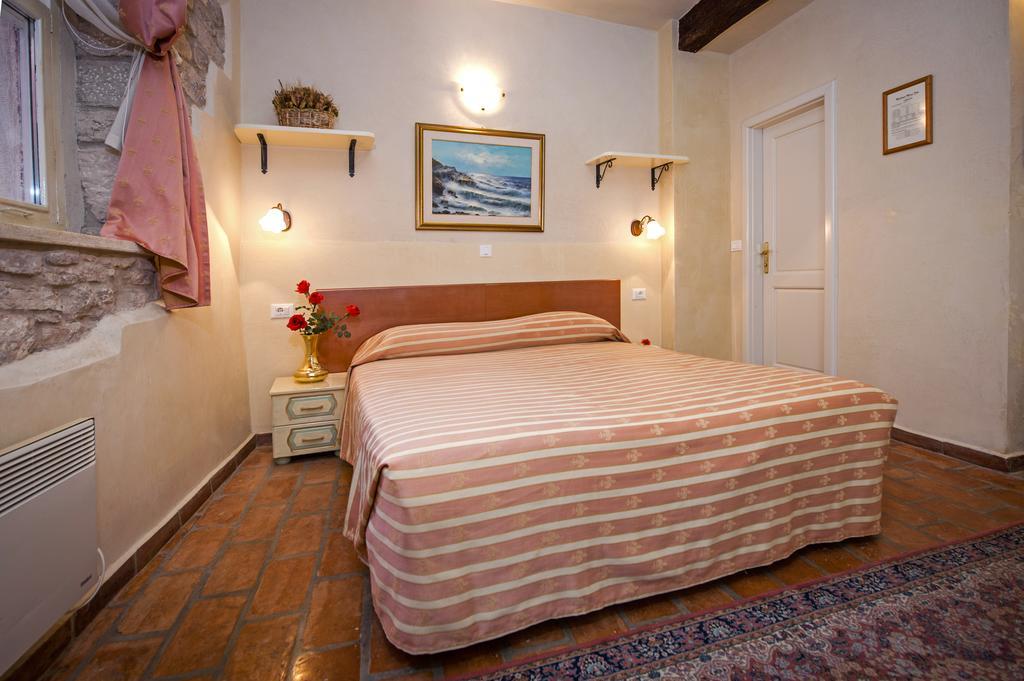 Residence Marco Polo Centro Storico 로비니 외부 사진