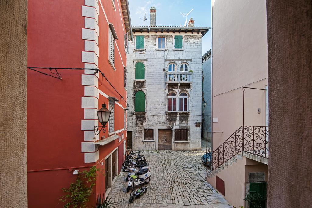 Residence Marco Polo Centro Storico 로비니 외부 사진